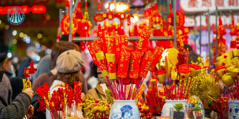 Tết Nguyên Đán sôi động, với những phong tục truyền thống và màn trình diễn đặc sắc.