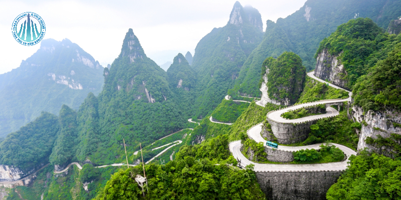 Công viên Quốc gia Trương Gia Giớ sở hữu quần thể núi đá sa thạch lớn nhất thế giới