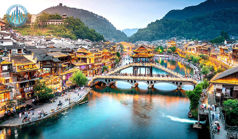 ATOZ TOUR luôn sẵn sàng phục vụ quý khách