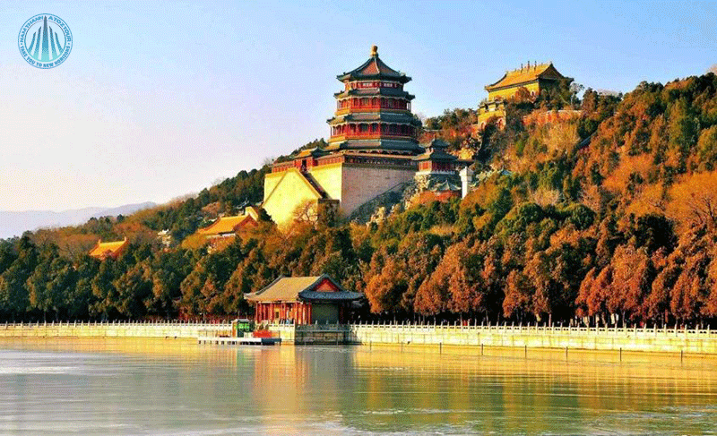 Một thoáng Di Hoà Viên khi thu sang